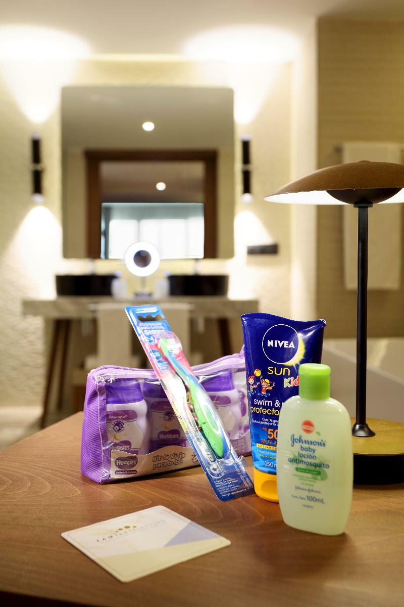Family Selection At Grand Palladium Costa Mujeres Resort & Spa カンクン エクステリア 写真